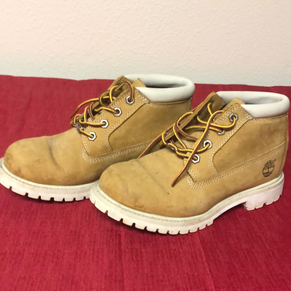 EUC - Women’s Timberland boots